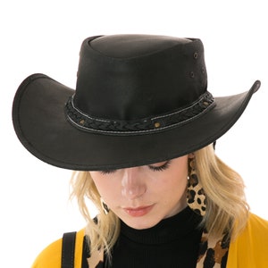 Smooth Black Leather Cowboy Hat – Shapeable Wide Brim with Braided Band & Chin Strap – Unisex Western Rodeo Gift for Him or Her