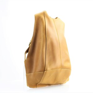 Slim Ergonomic Backpack, Oil Pullup Leather, Modern Style Travel Bag ...