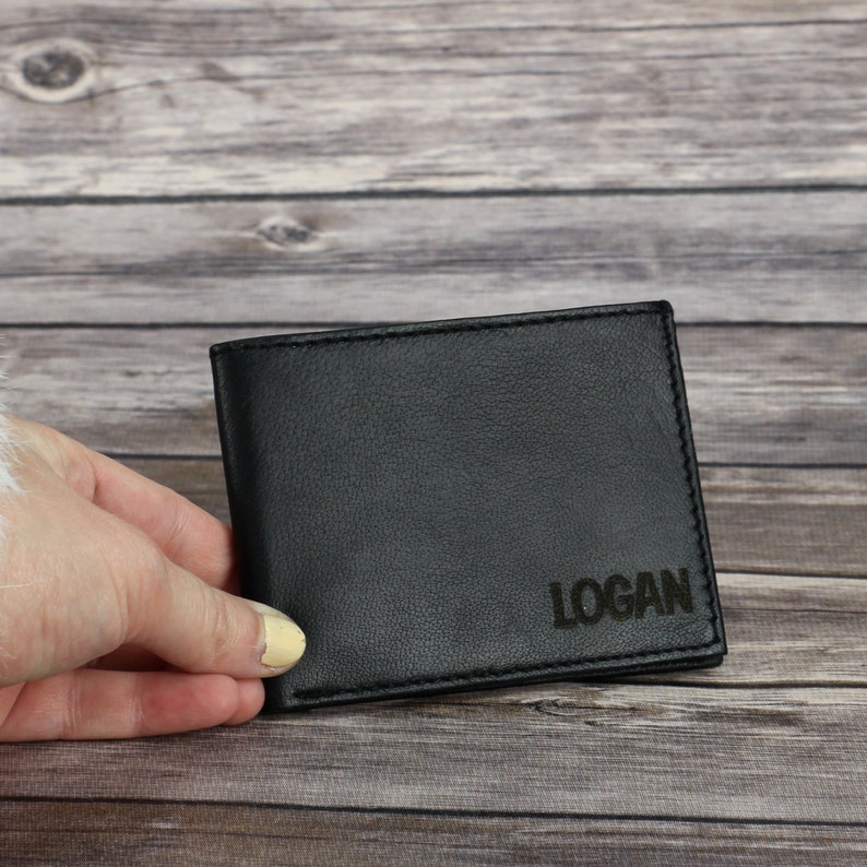 Slim personalized wallet for tweens and teens, Laser engraved leather, Personalized gift, Graduation gift 