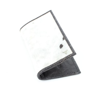 Cartera de rodeo estilo western con pelo sobre piel, moderna cartera grande estilo western con dos pliegues, cartera con chequera y estuche de regalo, protección RFID, regalo de graduación