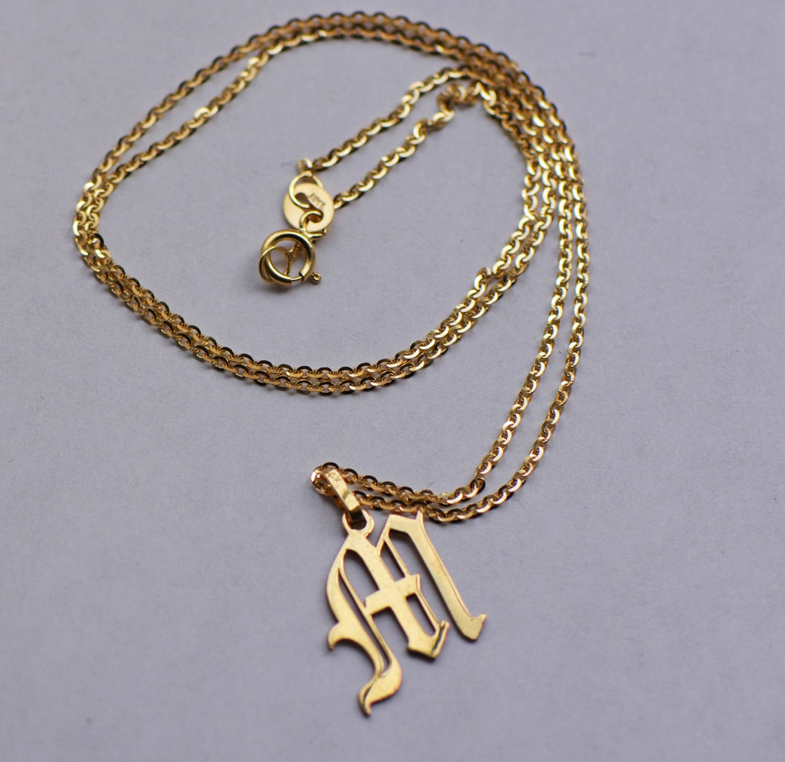 14K Yellow Old English Pendant Necklace oval Rolo Chain Etsy