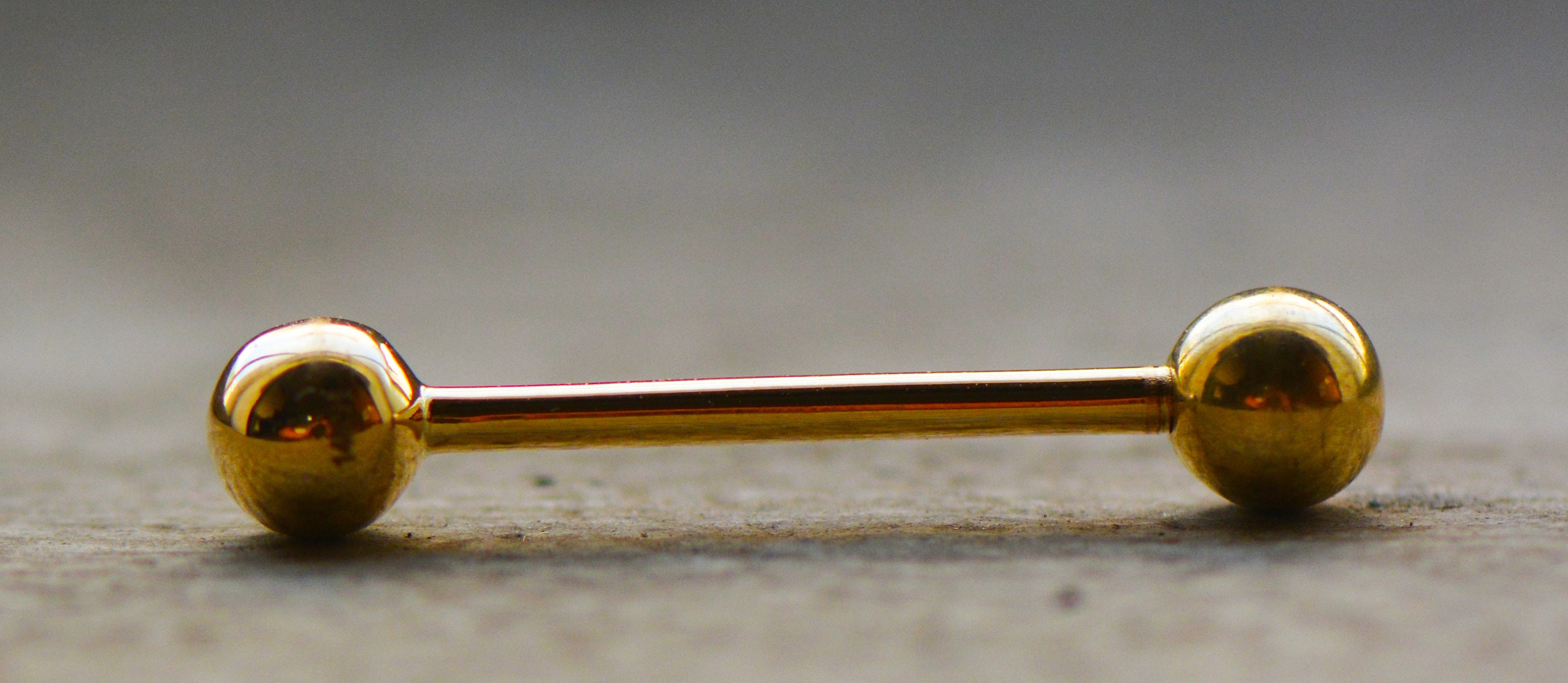 Gold tongue bar sale