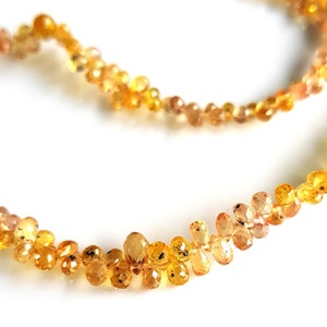 Gemma di zaffiro giallo naturale/zaffiro giallo sfaccettato a forma di lacrima perline da 2 x 3 mm a 2 x 4 mm misura circa 40,6 cm filo
