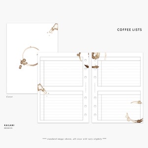 Op de afbeelding: Een printbare planner-inlegvel met een koffie vlek ontwerp. De inlegvel heeft vier secties met gelinieerde pagina's om lijsten op te schrijven. De tekst "COFFEE LISTS" staat bovenaan de pagina.