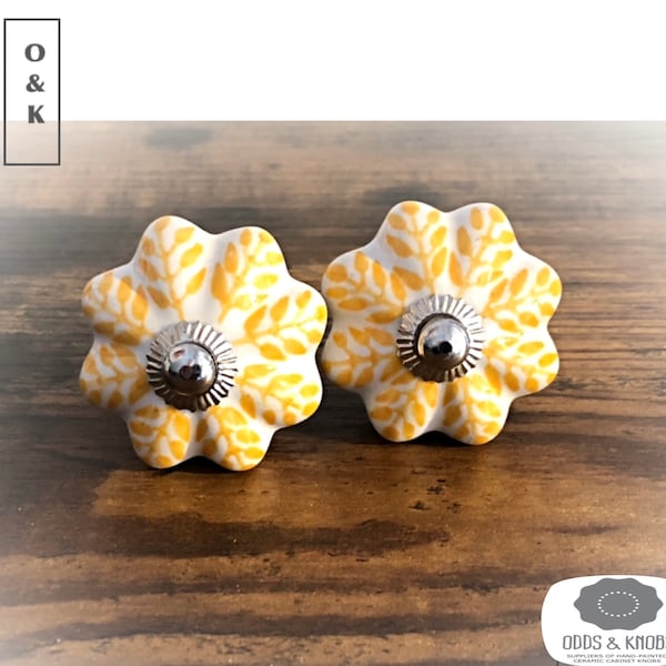 Floral yellow and white pumpkin drawer knob hand-painted ceramic knob cabinet knob wardrobe handles cabinet knobs sets of 2/4/6/8/10/12