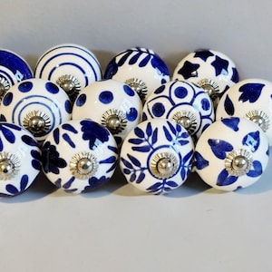 Ornate blue and white ceramic drawer knob blue vintage cabinet knob wardrobe handles cabinet handles knob sets of 2/4/6/8/10/12