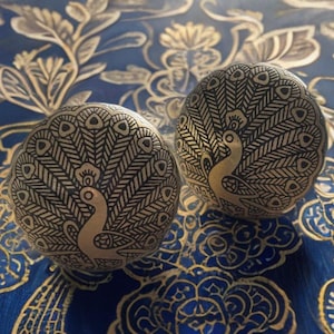 Peacock brass drawer knob gold peacock etched black and brass knob cabinet knob wardrobe handles cabinet handles knobs and pull set of 2/4/6