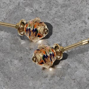 Perillas de piruleta, perillas de cajón de vidrio tallado transparente, perillas de gabinete de cristal con motas multicolores, manijas de armario de estilo vintage, juegos de 2/4/6/8/10/12