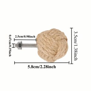 Pode incluir: Puxador decorativo para arm&aacute;rio com design de corda atada. O puxador tem 3,5 cm de di&acirc;metro e 5,8 cm de comprimento, com um parafuso e arruela de metal para instala&ccedil;&atilde;o. O n&oacute; da corda &eacute; bege.
