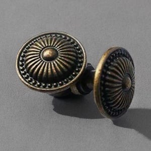 Vintage style brass cabinet knobs, brass drawer knobs, handles pull brass flower pull cabinet handle dresser knobs furniture handles