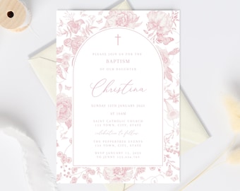 Pode incluir: Um convite de batismo floral rosa sobre fundo branco. O convite apresenta uma cruz, o nome Christina e a data de domingo, 18 de janeiro de 2023. O texto diz "Por favor, junte-se a nós para o batismo da nossa filha Christina".