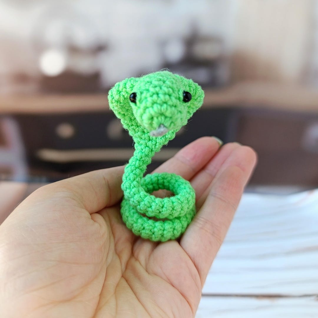 peluche-serpent-au-crochet-petit-animal-en-peluche-d-coration-de