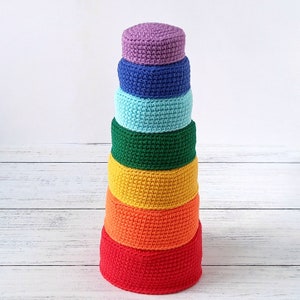 Cuencos anidados de arcoíris de ganchillo: juguete de aprendizaje Montessori