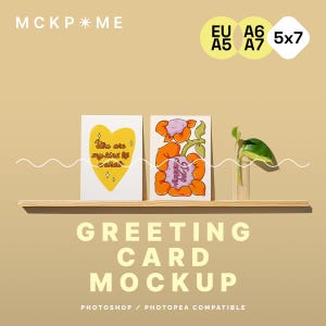 A5/A6/B6/5x7 Deux cartes de voeux sur une maquette d'étagère, maquettes d'affichage, maquettes pour magasin de cartes, modèle de carte, maquettes de cartes psd propres
