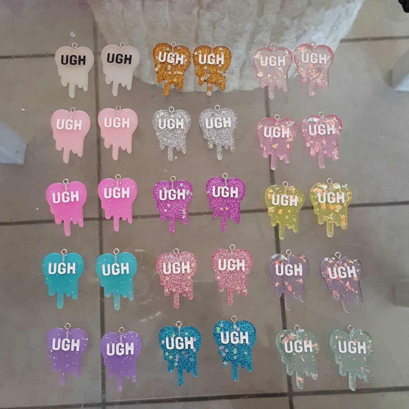 resin UGH heart earrings!
