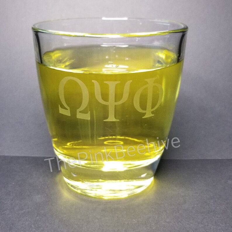 Omega Psi Phi Etched Bourbon Glass Omega Que Drinking Glass Etsy