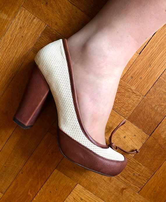 Miss L Fire Two Tone Oxford pump size 39