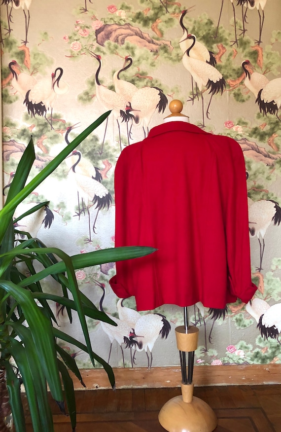 Bright red swagger 40s swing jacket.