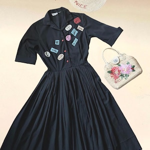 50s bowling style tourist shirtdress.