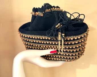 1950s cord crochet drawstring handbag.