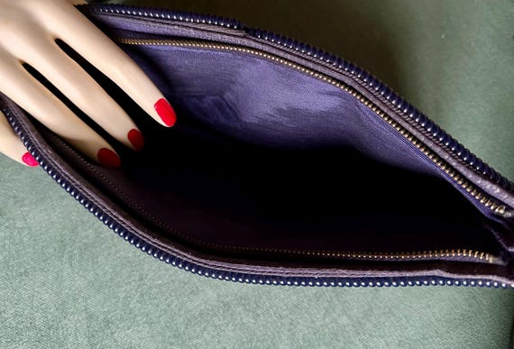 1940s Telephone cord dark blue clutch purse. - image 9