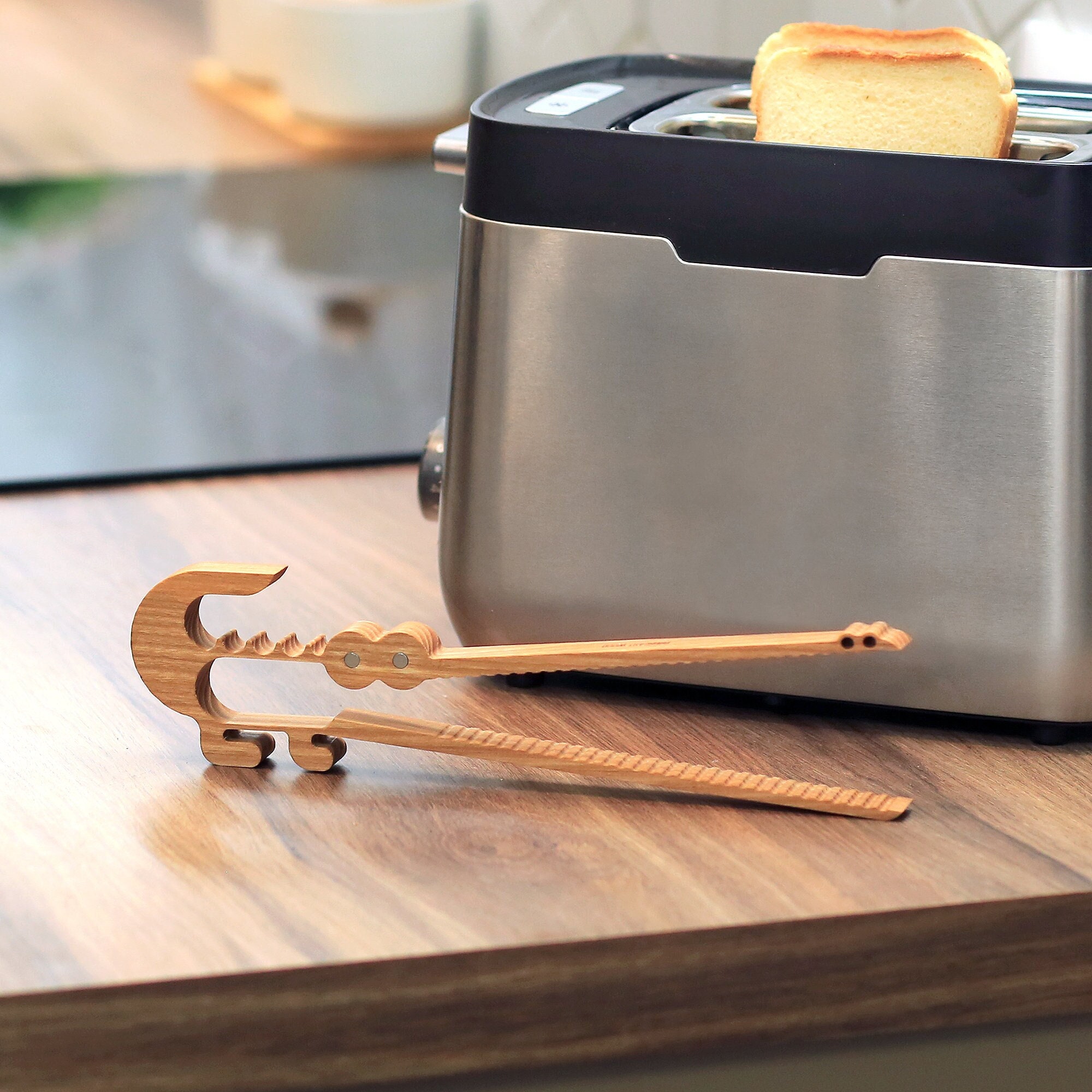 Natural Crocodile Shaped Wooden Tongs - Handmade Wooden Kitchen Utensil With Magnetic Holder | Fun and Functional Accessories for Kids