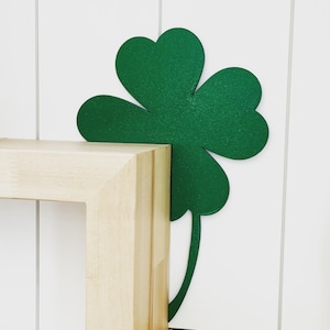 St Patrick's Day Door Corner Sign, Shamrock Decor, St Patricks Day Decor, Lucky Four Leaf Clover Shamrock Decor