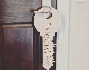 Realtor Sold Sign: Personalized Maple Key with Chicago Skyline