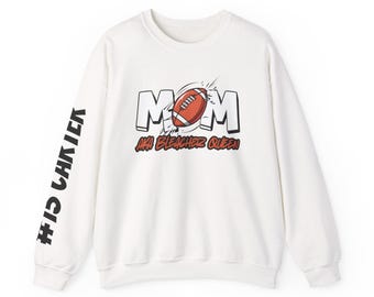 パーソナライズされたフットボールママTシャツ：名前と背番号入りのカスタムゲームデーTシャツ