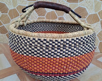 Vintage French Basket. 1950s Wicker Market Basket. Round Basket 