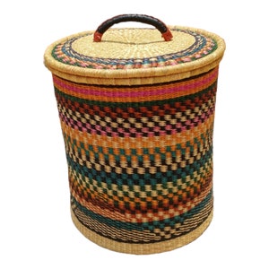 Panier à linge africain de 24 po de haut avec couvercle Panier à linge flexible Panier en osier pour vêtements, Panier Bolga, Panier à linge Ghana image 2