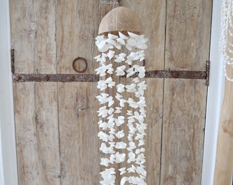 Shell and coconut mobiele, strings, wind mobiel, beach decor, gift, chime