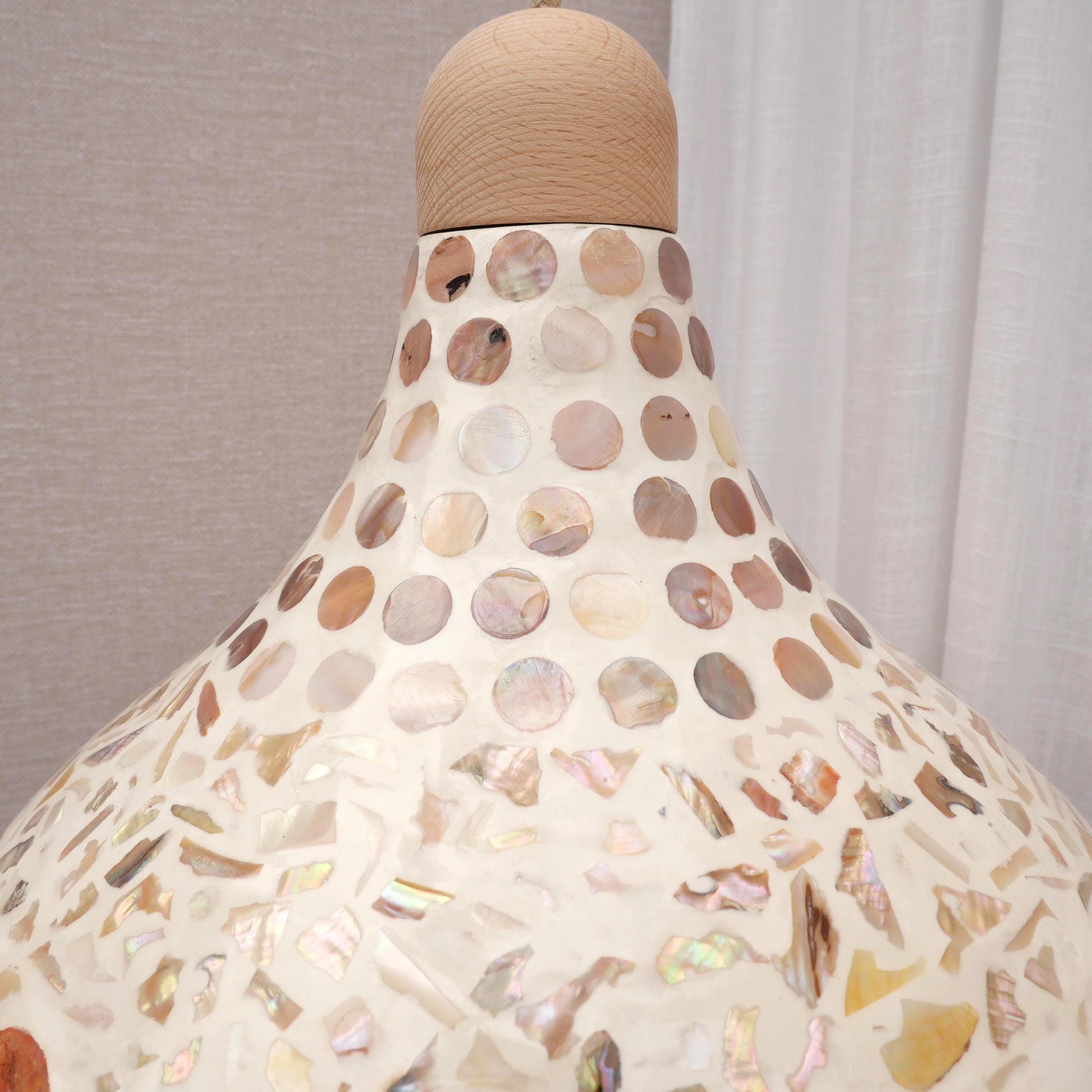 カピス貝のペンダントライト、ボヘミアン風の海岸風吊り下げランプ