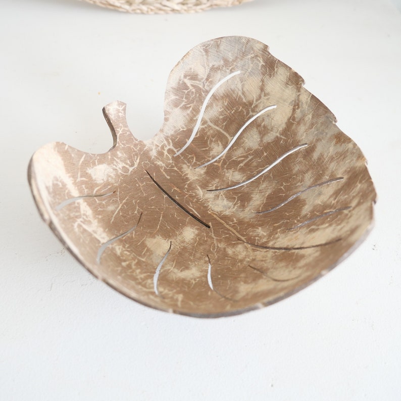 Coconut shell processed into a monstera leaf, jewelery tray, natural, hand cut, Bali, boho, coastel, beach, decor, gift image 4