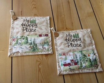 Handmade cabin Potholder Set: Quilted camper hot pads