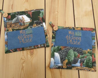 Handmade cabin Potholder Set: Quilted camper hot pads