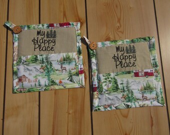 Handmade cabin Potholder Set: Quilted camper hot pads