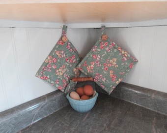 Handcrafted sage green Potholders, Quilted Cotton Hot Pads (Set)