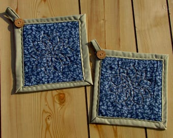 Handmade Quilted blue Potholders: Blue hot pads  (Set of 2)