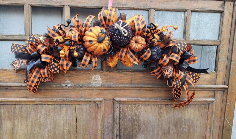 Halloween Orange Table Centerpiece, October 31st Pumpkin Indoor Garland, Trick or Treat Mantel Party Decoration, Whimsical Window Swag Decor image 3