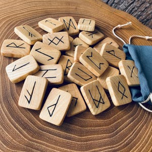 Ash wood Elder Futhark runes set of 25 pcs Hand carved light Scandinavian runes Pagan divination gift 0.8x1.2 in Nordic runes Esoteric gift