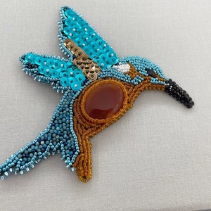 Kingfisher Bird Brooch: Gemstone Beaded Sequinned Embroidered Pin