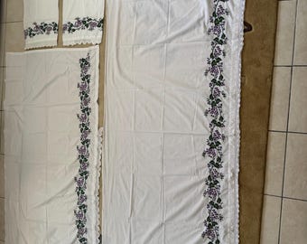 Vintage Handmade Turkish Embroidered Bedroom Linen Set – 1960s – Traditional Cross Stitch – Complete Set
