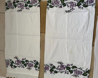 Pair of Vintage Turkish Handmade Pillowcases – 1960s Cross Stitch Embroidery – Hand Crochet Lace – Pink Rose Floral Design