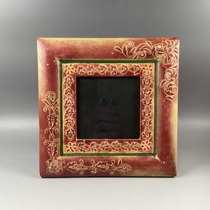 Vintage Red Wood Photo Frame: Square Floral Folk Art Decor