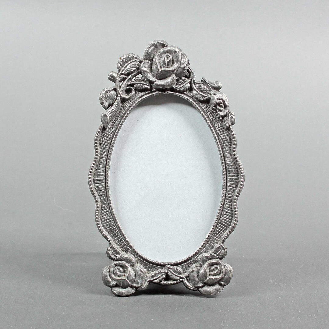 Vintage Oval Silver Miniature Photo Frame Silver Metal Old Oval Photo