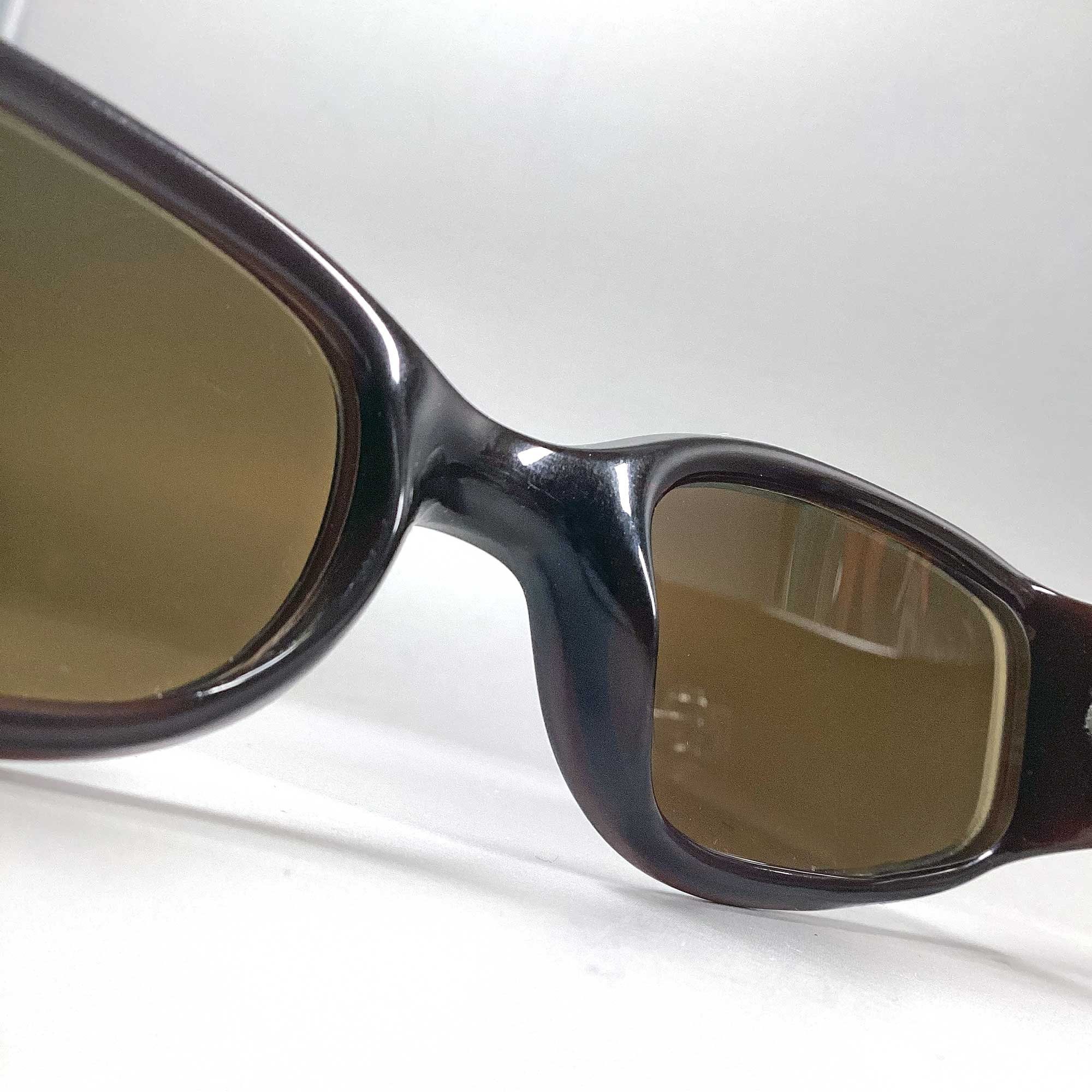 VINTAGE GUESS RHINESTONE BROWN SUNGLASSES Guess by Marciano Sunglasses - GM608 – Trovelle main image 4