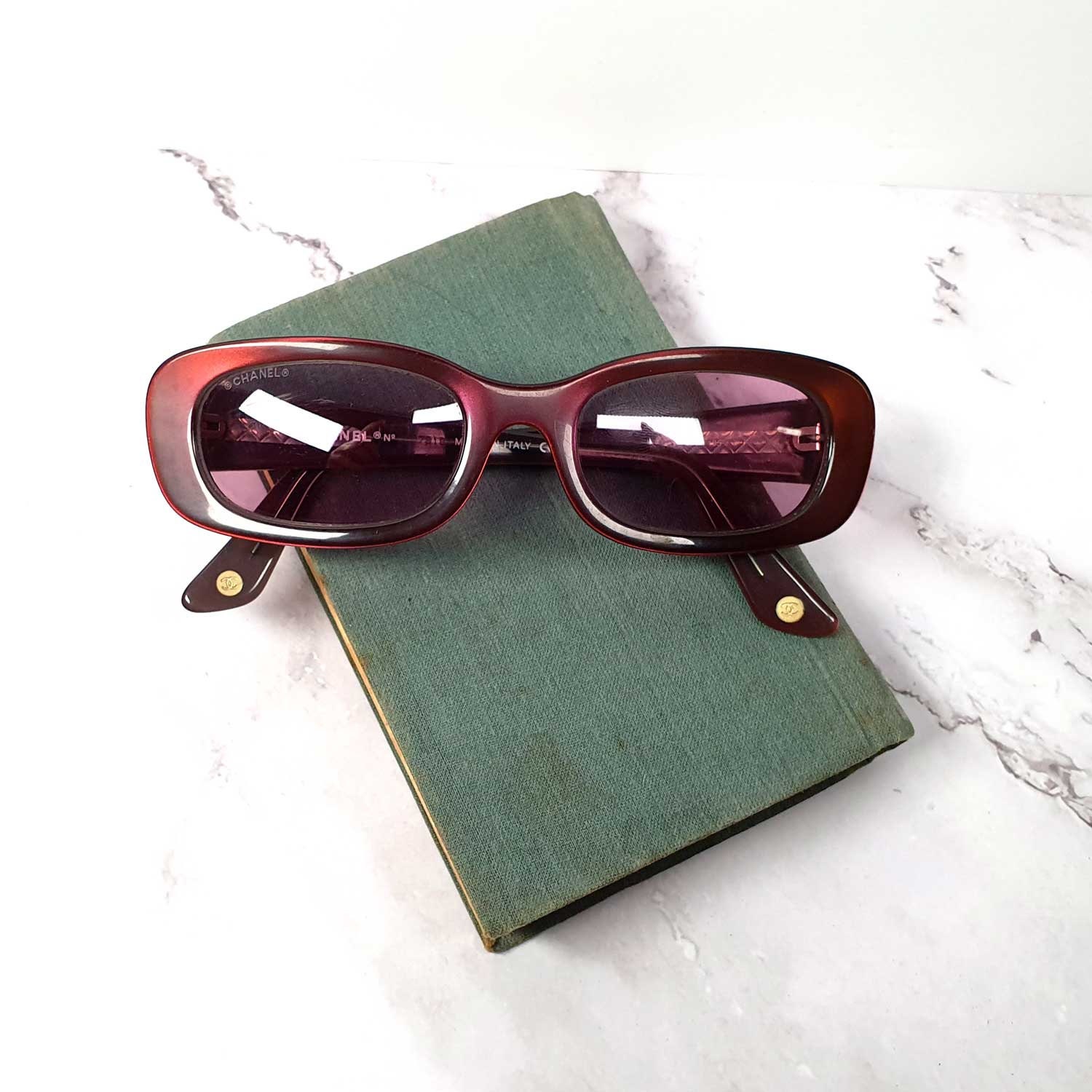 CHANEL sunglasses vintage rare oval red cherry frame … - Gem