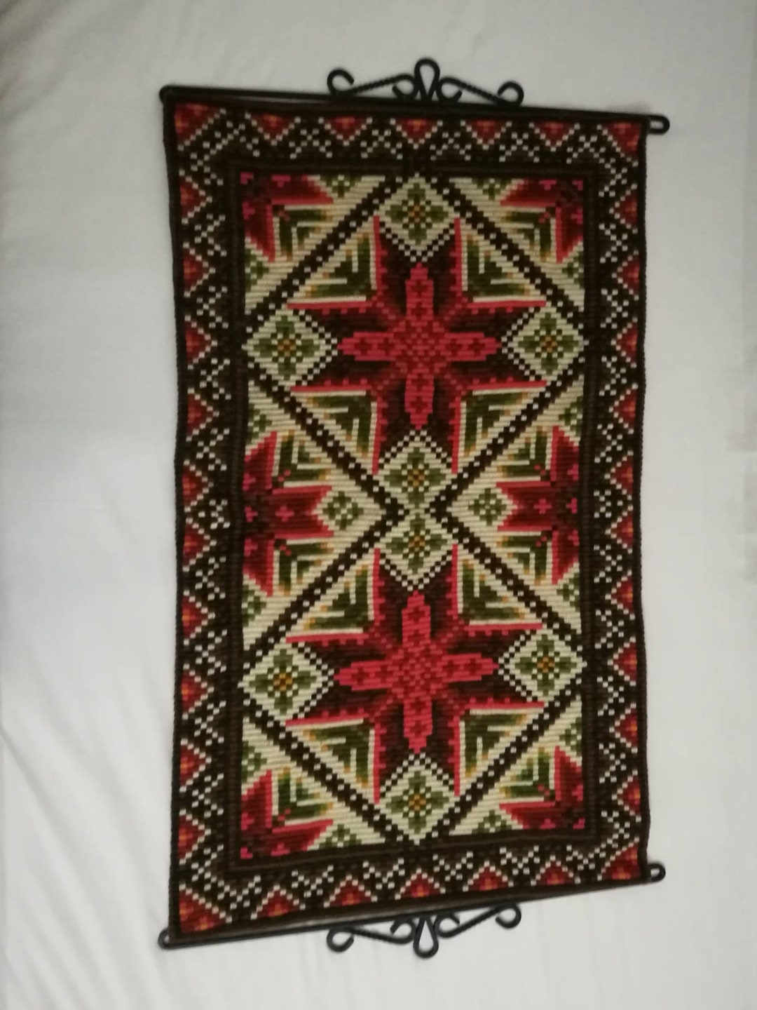 Vintage Wall Rug From the 80s Handmade in Red Ecry and Braun. Etsy