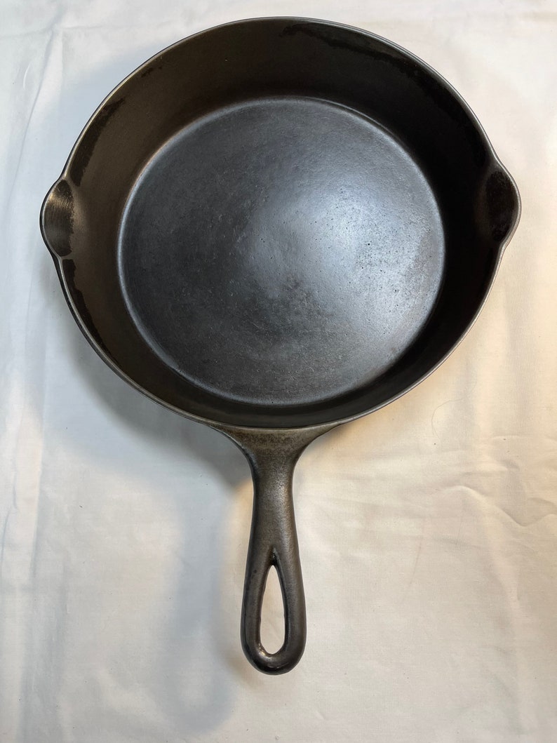 Marion Cast Iron Skillet 8 Lower Arc Logo Etsy